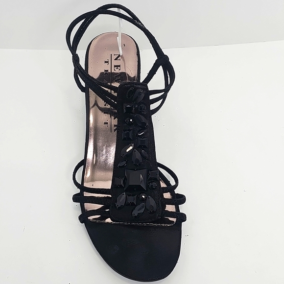 Women New York Transit Black Sandals with Strappy Gem Design, Size 8 - Picture 2 of 11